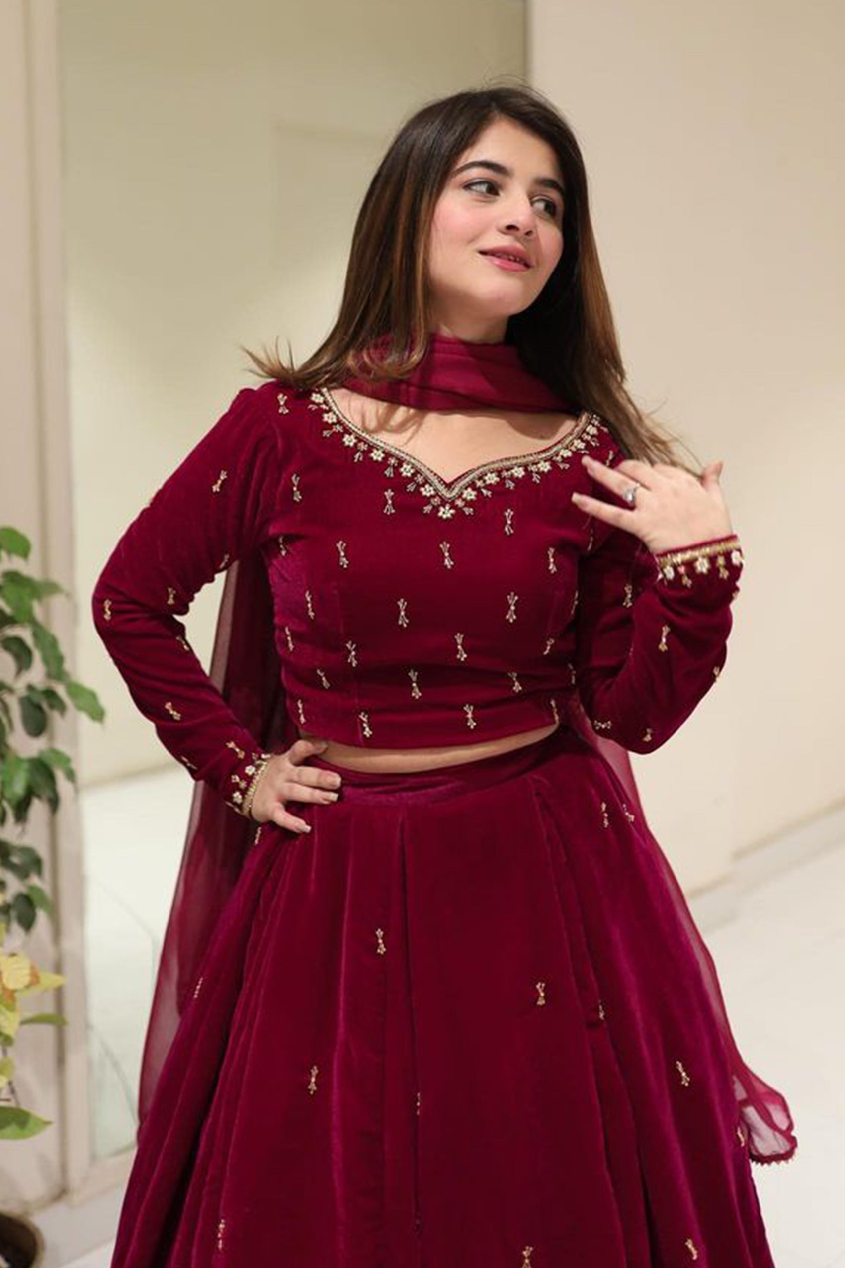 VELVET LEHNGA CHOLI