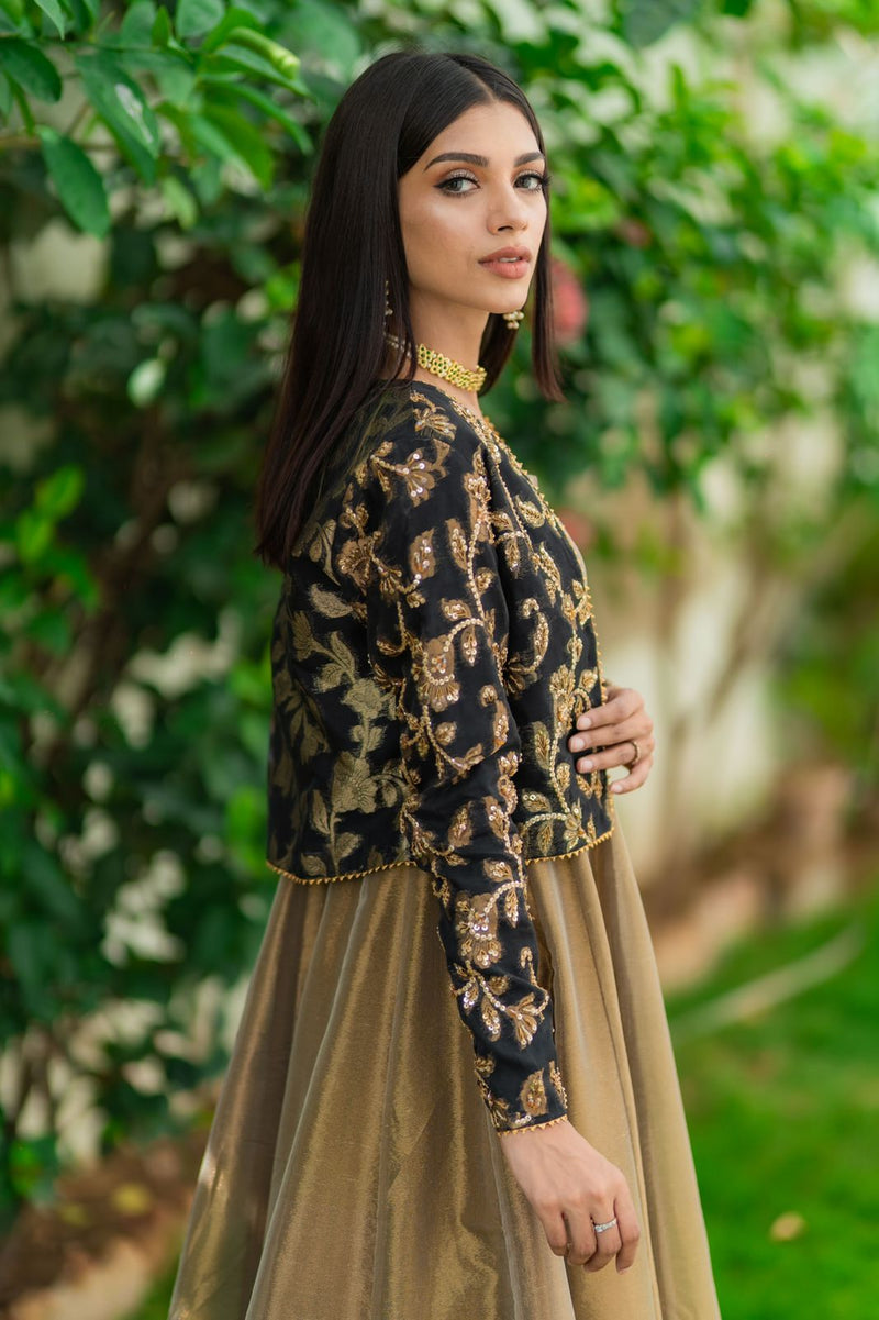 MAXI AND EMBROIDERED JACKET