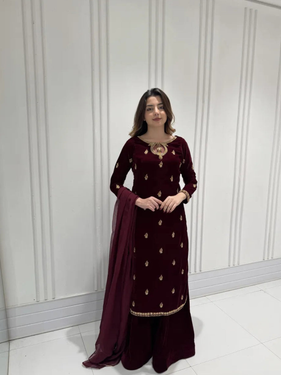 LEHNGA CHOLI
